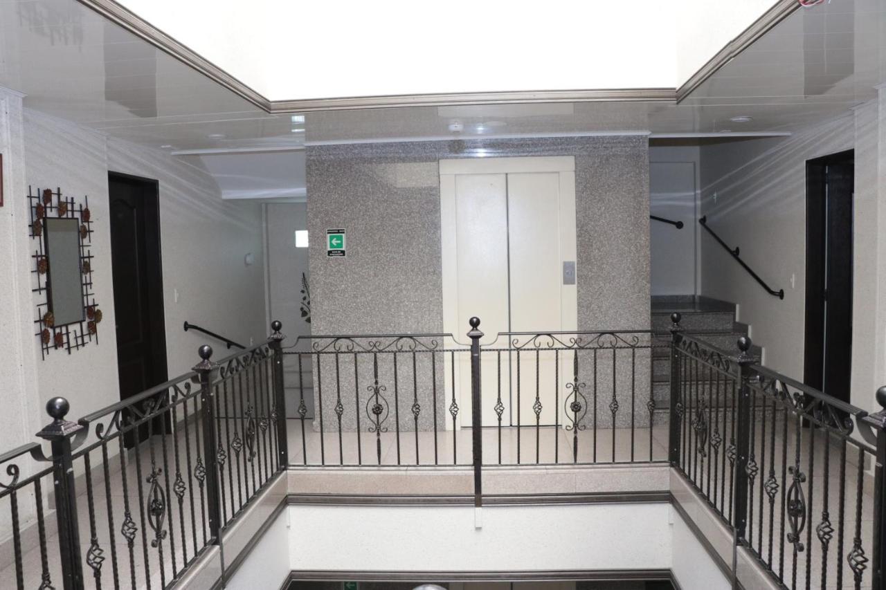 Hoteles Bogota Inn El Lago Country Zona Rosa Экстерьер фото