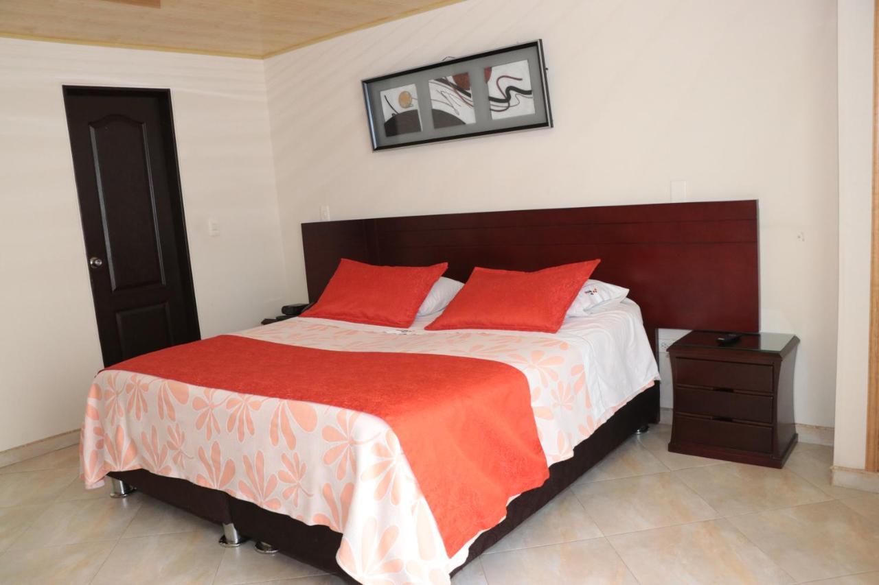 Hoteles Bogota Inn El Lago Country Zona Rosa Экстерьер фото